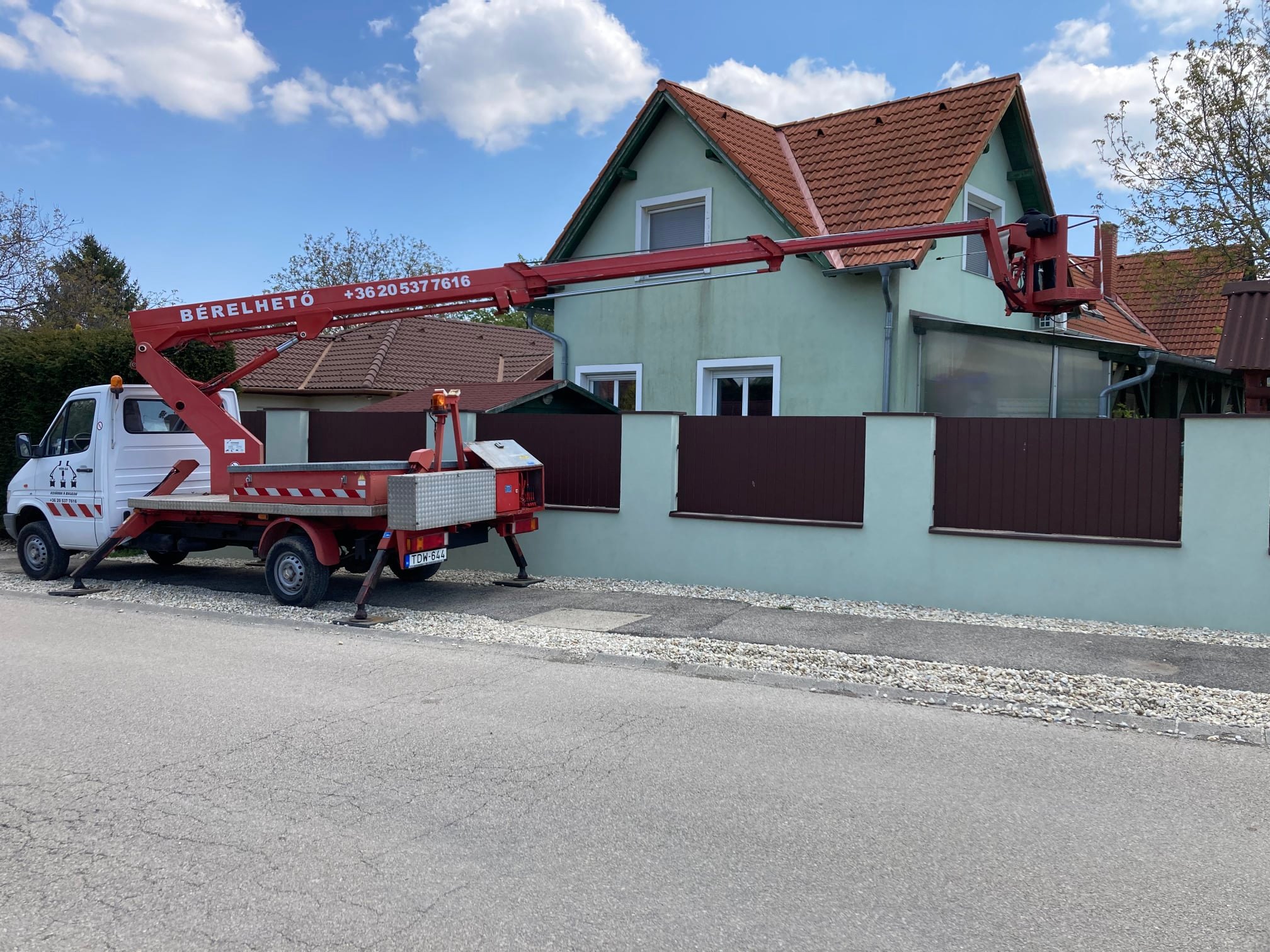 Homlokzati munka – HER-GA Sopron
